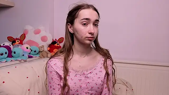 PollyBeev online show from 17, 6, 2026