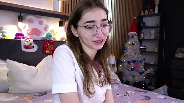 PollyBeev online show from 28, 11, 2025