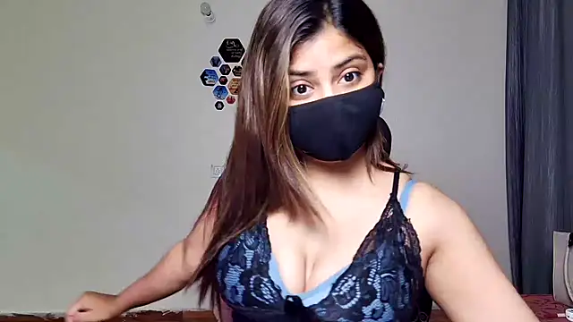 Snapshot of Hoty-Shivangi chatting on 19, 2, 2026 Hoty-Shivangi online show from 19, 2, 2026