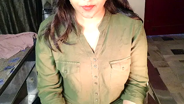 aarushi sharmaa online show from 17, 12, 2025