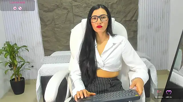 coniie jhons online show from 4, 12, 2025