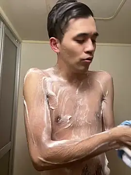 Snapshot of ryusei18570 chatting on 18, 3, 2025 ryusei18570 online show from 18, 3, 2025