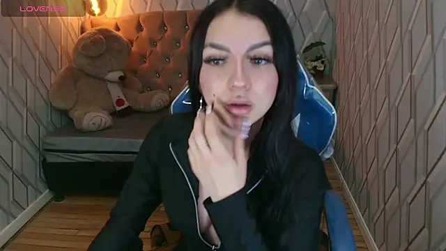 Angelchristix online show from 28, 10, 2025