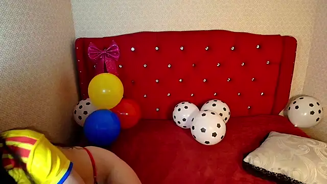 Angelchristix online show from 7, 7, 2026