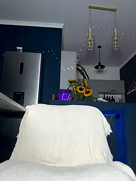 NickiLike online show from 25, 9, 2025