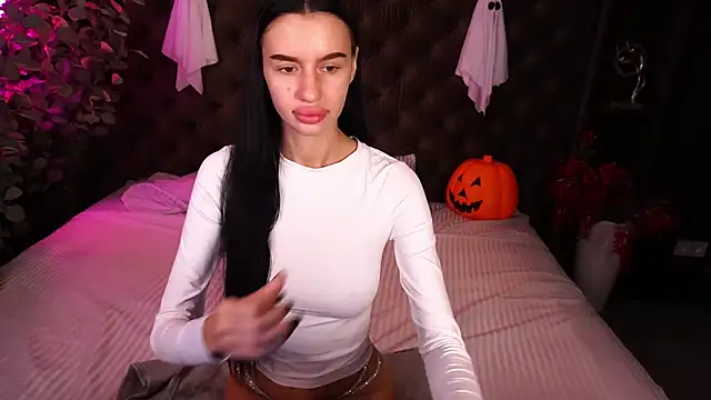 Snow WhiteeeX online show from 31, 10, 2025