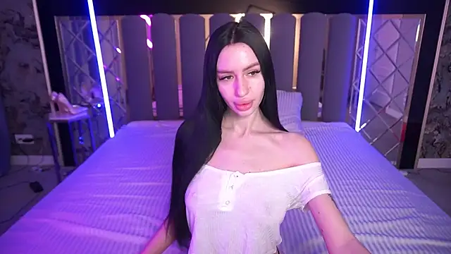 Snow WhiteeeX online show from 7, 3, 2026