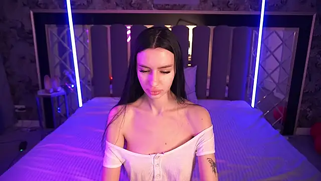 Snow WhiteeeX online show from 10, 3, 2026