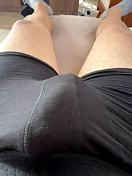 reelciii21 online show from 18, 10, 2025