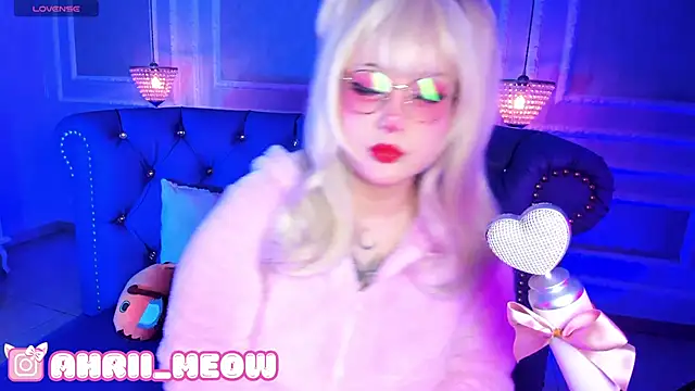 AHRI LEE online show from 20, 1, 2025