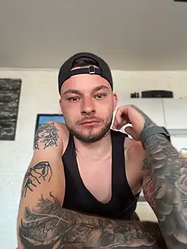 hottwoboys online show from 24, 5, 2026