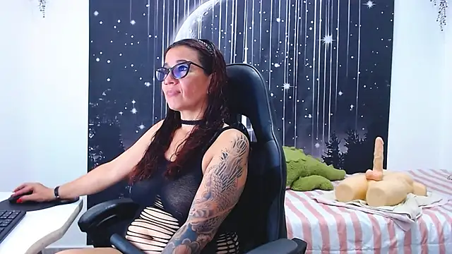 Snapshot of Hikaryfire chatting on 24, 6, 2026 Hikaryfire online show from 24, 6, 2026