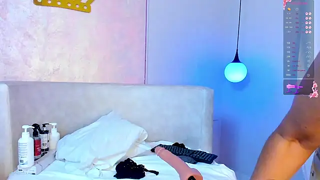 lannarusso  online show from 18, 3, 2025