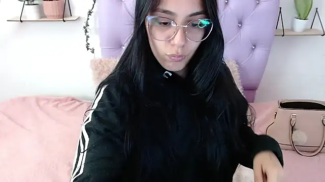 Freyja 01 online show from 24, 9, 2025