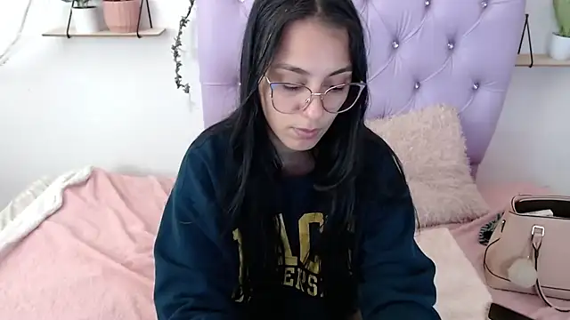 Freyja 01 online show from 25, 9, 2025