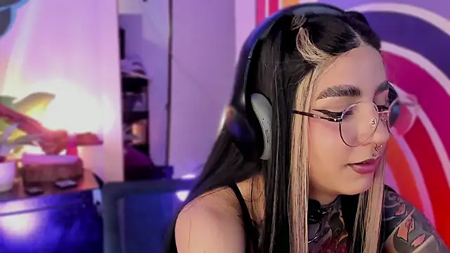 Alice woodville online show from 12, 9, 2025