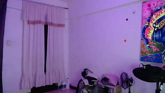 Carlacutte online show from 7, 10, 2025