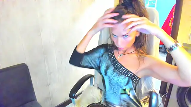 Snapshot of Elizabe_th chatting on 1, 8, 2026 Elizabe th online show from 1, 8, 2026