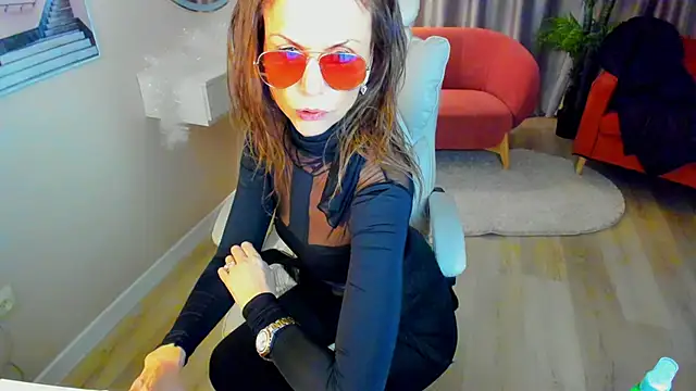 Elizabe th online show from 16, 2, 2025