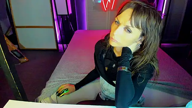 Elizabe th online show from 18, 2, 2025