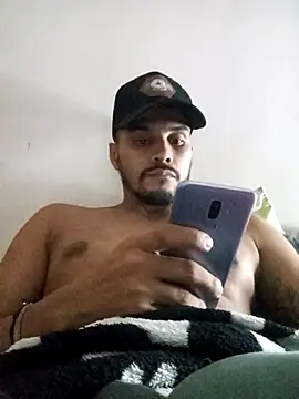 Snapshot of Dilan_1994 chatting on 2, 12, 2025 Dilan 1994 online show from 2, 12, 2025