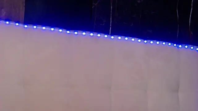 MelanieBrownn online show from 8, 4, 2026