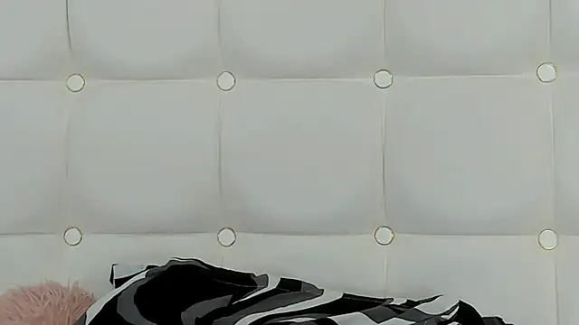 MelanieBrownn online show from 13, 3, 2025