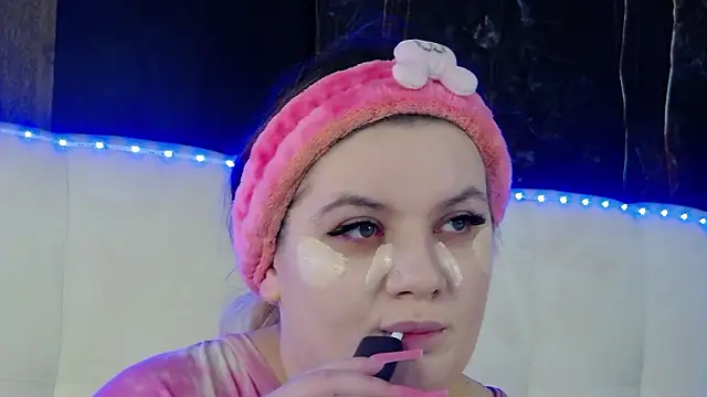 MelanieBrownn online show from 13, 3, 2026