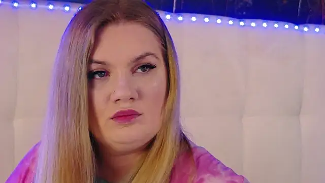 MelanieBrownn online show from 11, 4, 2026