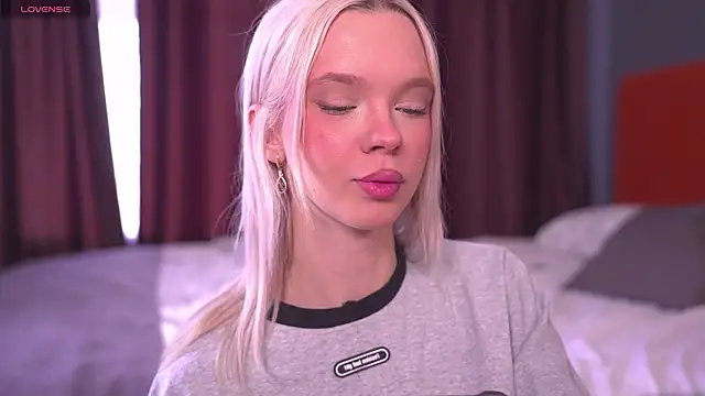  AlinaBailey online show from 12, 6, 2026