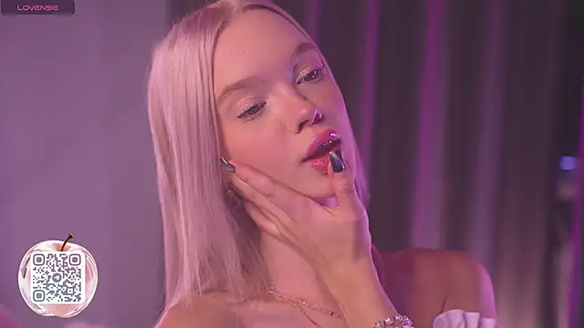  AlinaBailey online show from 30, 6, 2026