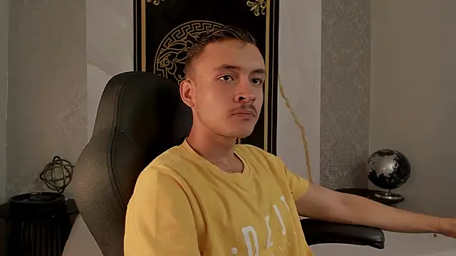 Desmon Clark online show from 20, 2, 2025