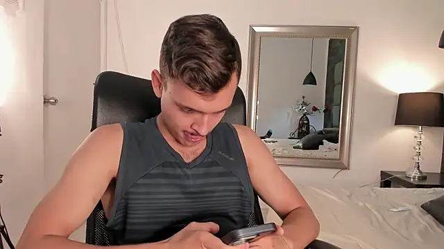 Desmon Clark online show from 12, 3, 2025