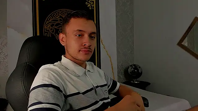 Desmon Clark online show from 2, 3, 2025