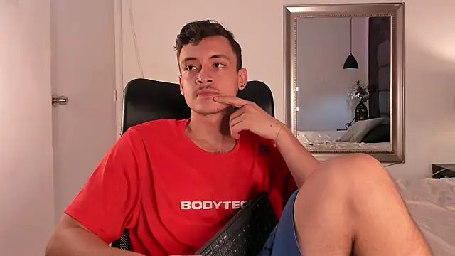 Desmon Clark online show from 20, 3, 2025