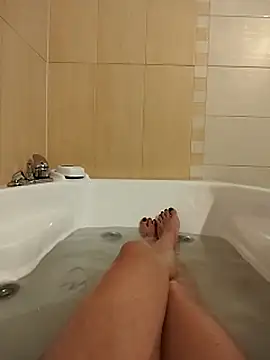 luana63 online show from 4, 11, 2025