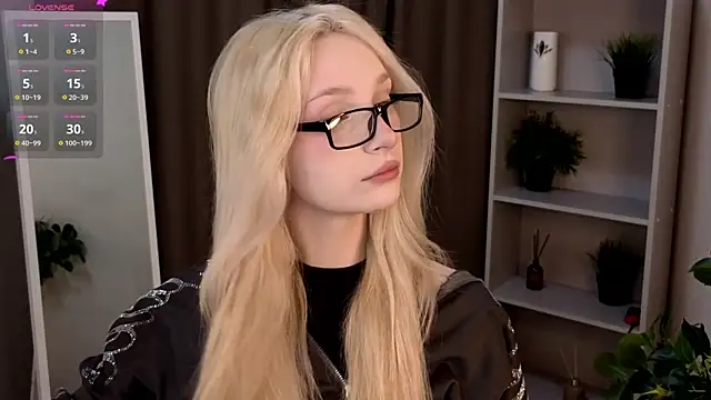 Naughty  Couplles online show from 3, 4, 2026