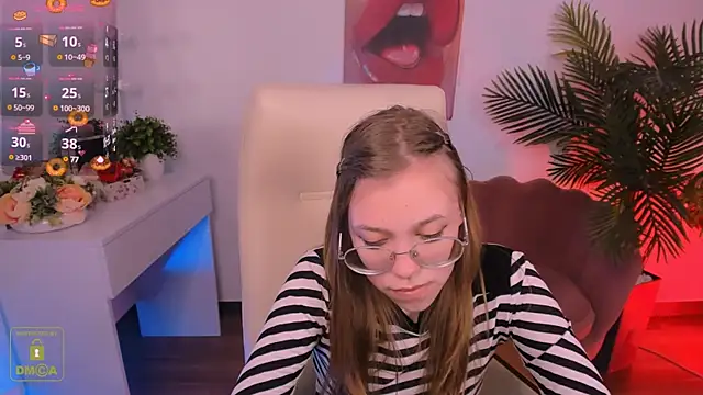 Snapshot of LayriantaVee chatting on 13, 3, 2025 LayriantaVee online show from 13, 3, 2025