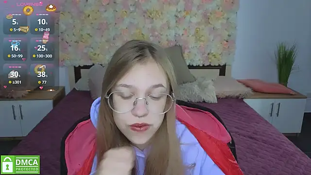 Snapshot of LayriantaVee chatting on 1, 10, 2025 LayriantaVee online show from 1, 10, 2025