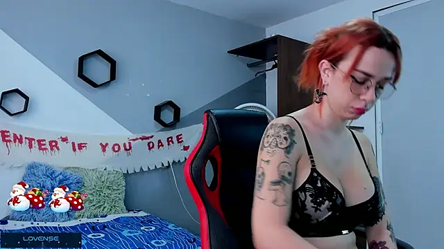 Danniela rivera online show from 27, 12, 2024