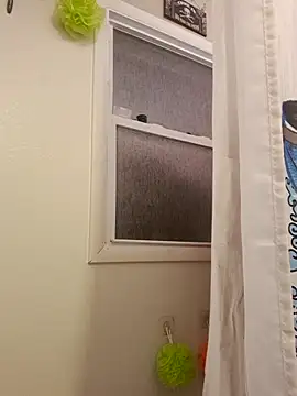 Snapshot of clitstitsandbongrips chatting on 30, 9, 2025 clitstitsandbongrips online show from 30, 9, 2025