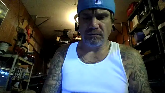 Snapshot of clitstitsandbongrips chatting on 11, 9, 2025 clitstitsandbongrips online show from 11, 9, 2025