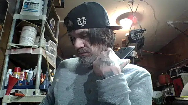 Snapshot of clitstitsandbongrips chatting on 3, 12, 2024 clitstitsandbongrips online show from 3, 12, 2024