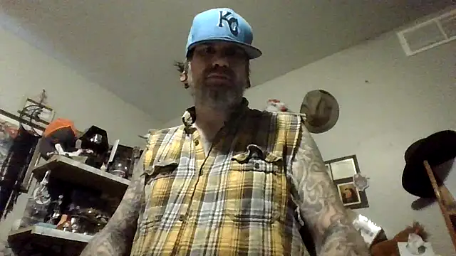 Snapshot of clitstitsandbongrips chatting on 24, 10, 2025 clitstitsandbongrips online show from 24, 10, 2025