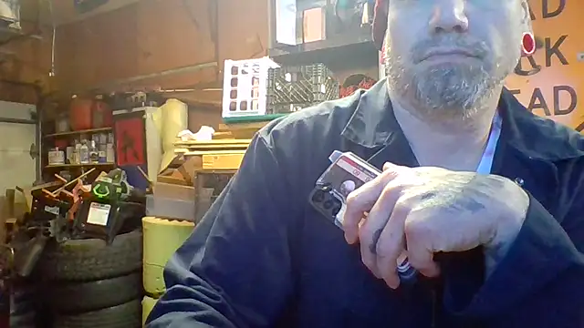 Snapshot of clitstitsandbongrips chatting on 12, 3, 2025 clitstitsandbongrips online show from 12, 3, 2025