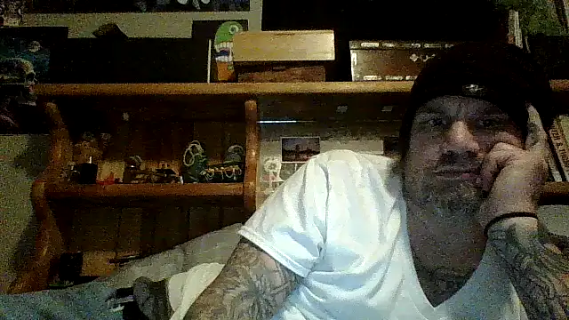 Snapshot of clitstitsandbongrips chatting on 11, 12, 2024 clitstitsandbongrips online show from 11, 12, 2024