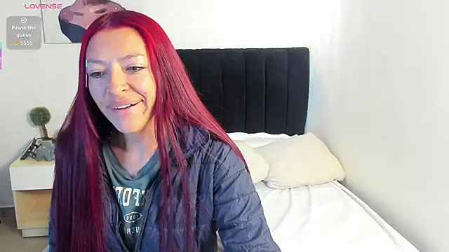 Scarlett  bell online show from 12, 9, 2025