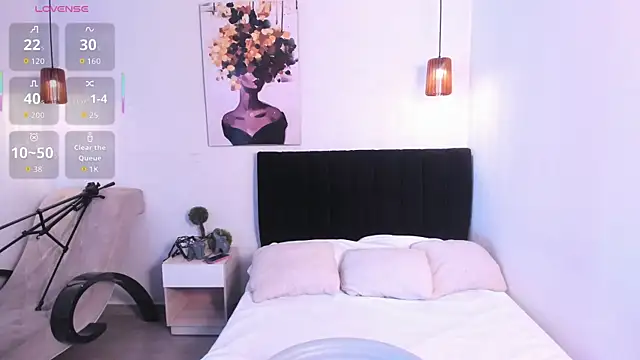 Scarlett  bell online show from 24, 9, 2025