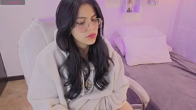 Eliie Ruizz online show from 26, 10, 2025