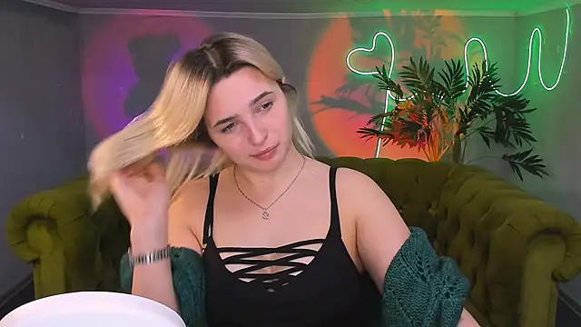 tendermeow online show from 5, 2, 2025